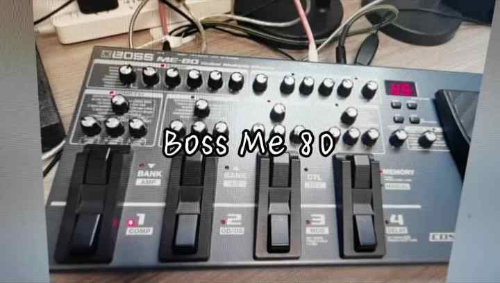 BOSS ME-80 Guitar Multiple Effectsアダプター付 Used Boss ME-80 Guitar Multiple Effects Pedal Used Japan