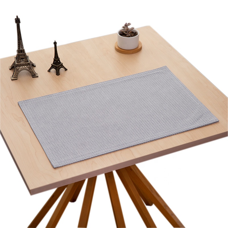 Boao 12 Pieces Plastic Placemats Table Mats Heat Resistant Placemats Dining Mats