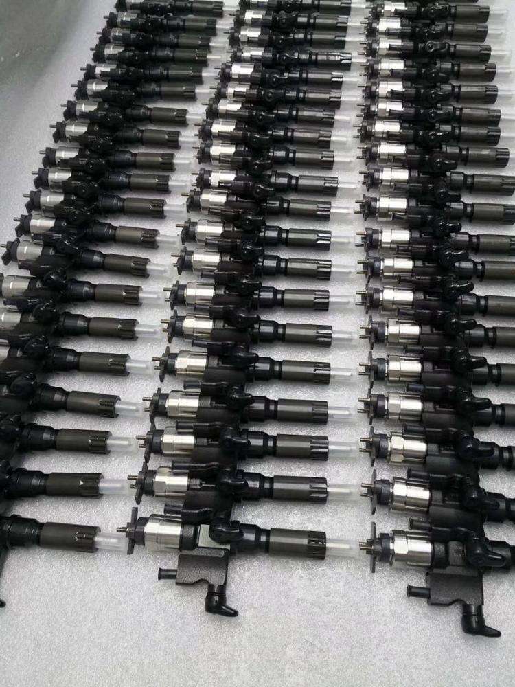 Fuel Injector 23670-39086 for Toyota Hilux & Land Cruiser 2KD-FTV