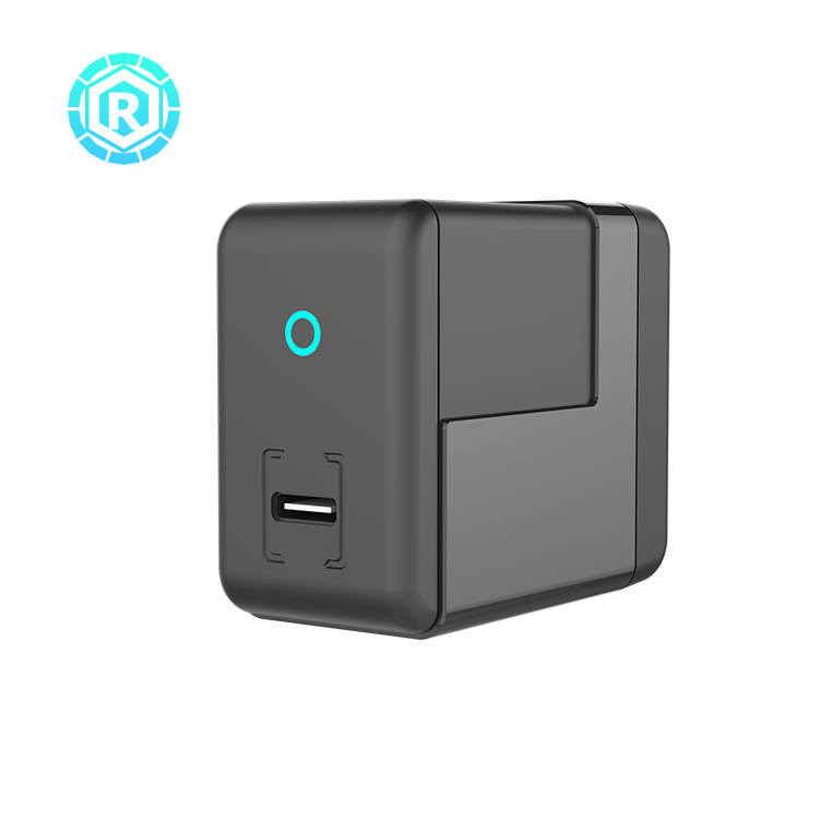 Mini wall 18w Type C PD charger international plug charger with LED display