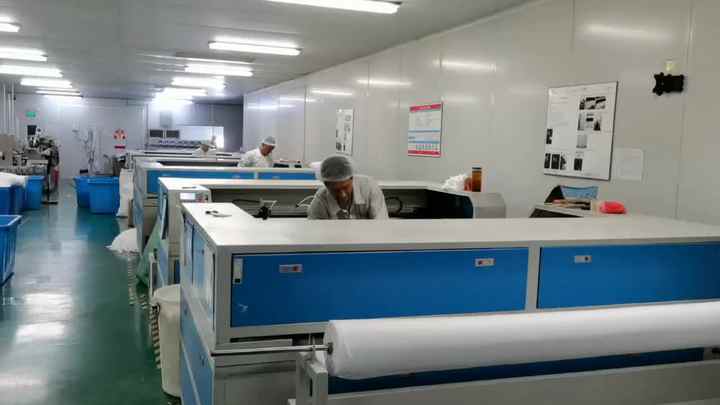 Electrostatic Testing Cleanroom Anti-Static Electrostatic Discharge (ESD) Car Care Square Wipes ESD ...