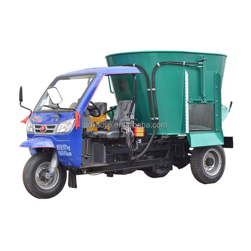 Миксер для корма козьего силоса TMR на продажу