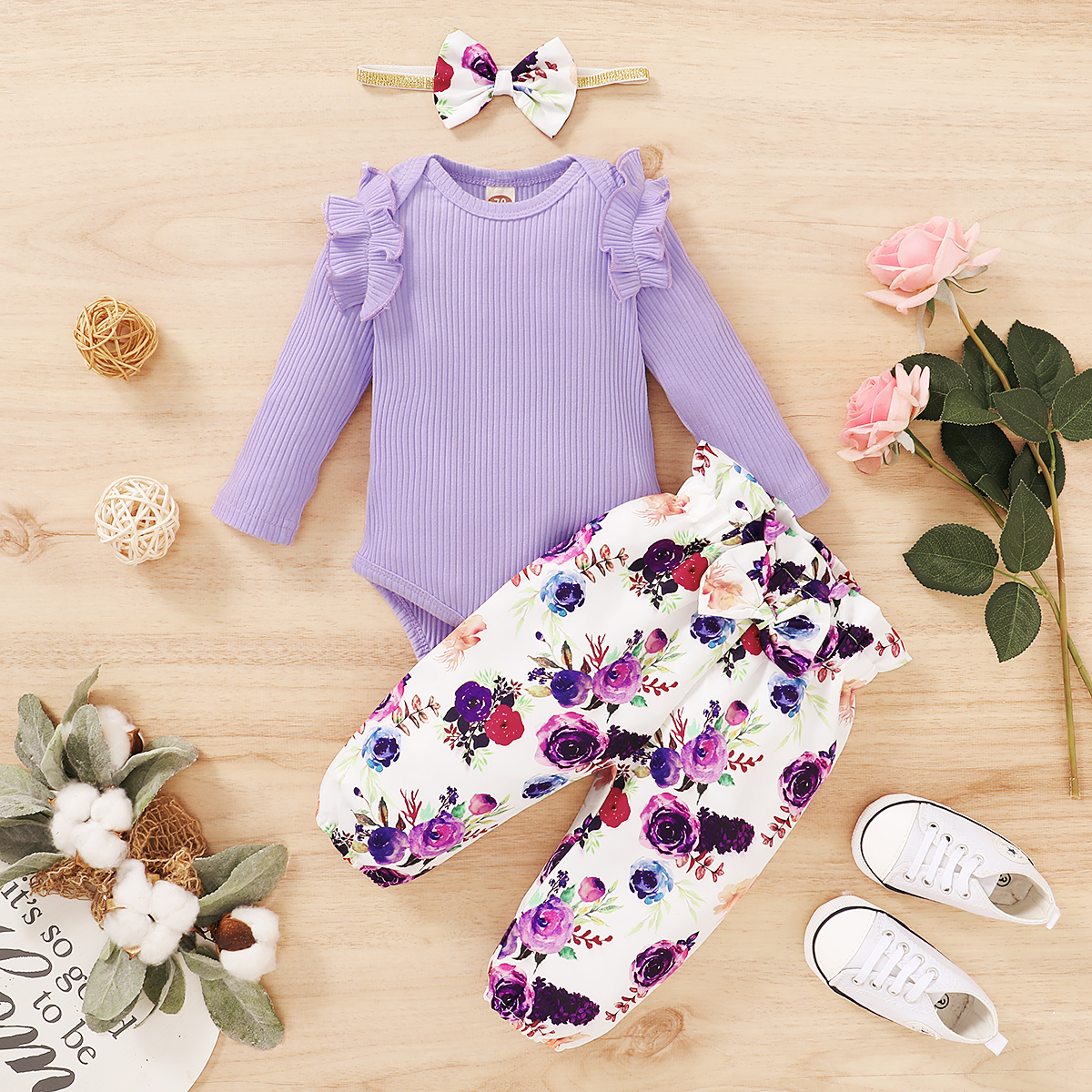 Оптовая продажа; Комплект одежды для маленьких девочек; Штаны с цветочным рисунком; Однотонное боди с длинными рукавами и повязкой на голову; Одежда для маленьких девочек