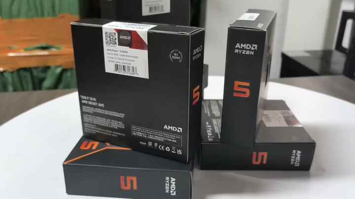 New AMD Ryzen 7 9700X 8-Core Desktop Processor, 4nm Technology