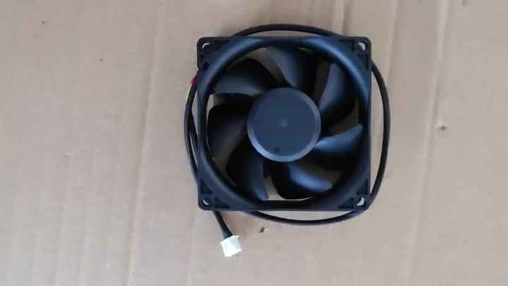 Ventilatore Di Scarico 80mm 12V 3800 RPM - Per Estrarre Fumi Da Saldatura, Officina, Cucina, Ufficio