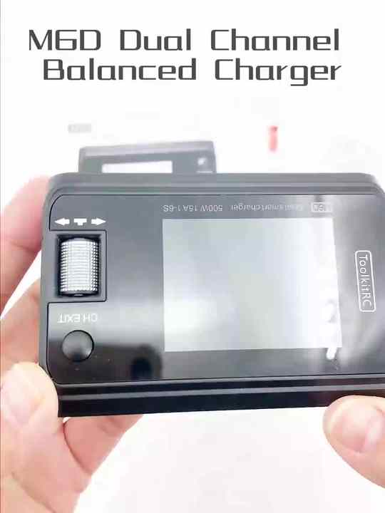 ToolkitRC M6D V3 500W 15A DCデュアルチャネルMINIスマート充電器放