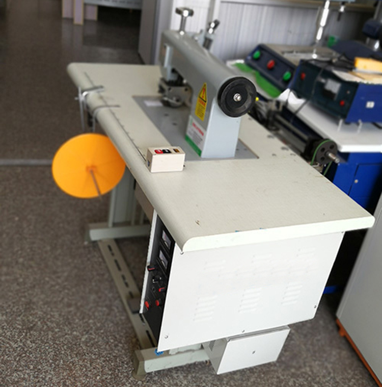 优质雨伞生产线伞头瓦楞钉制造机