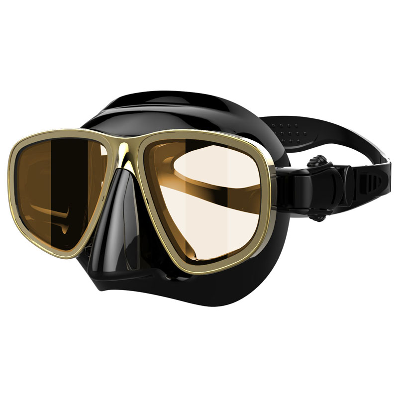 Маска для подводного плавания с малым объемом