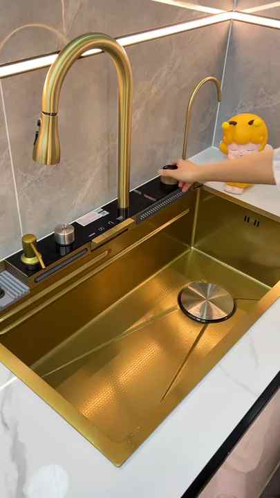 安価な豪華ゴールドカラー ステンレス製スマートキッチンシンク