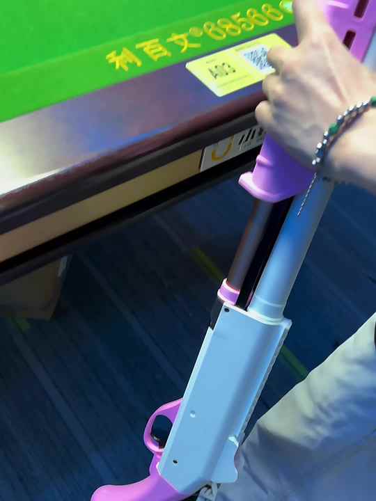 KOUYIKOU 2024 NEW MODEL Fun Gun Pool Cue Board Game Competition Game 98k  Model Snooker Gun Toy for Adult and Kid