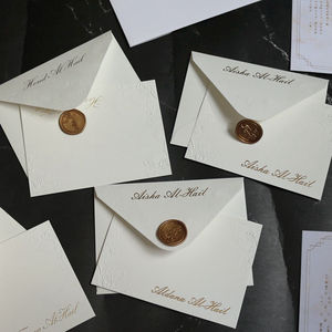 रचन त मक न म त रण क र ड क ल ए उद घ टन सम र ह क ल ए व च रश ल उपह र