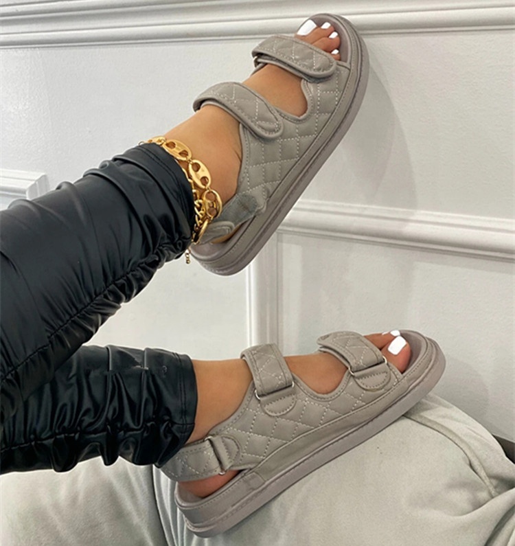 Женские босоножки на плоской подошве, пляжные сандалии с открытым носком и двумя ремешками, без застежек, на мягкой подошве, Новое поступление 2021