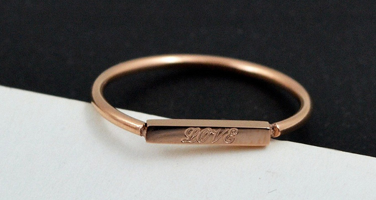 Wholesale Jewelry Engraved Name Dainty Rose Gold Stainless Steel Bar Ring