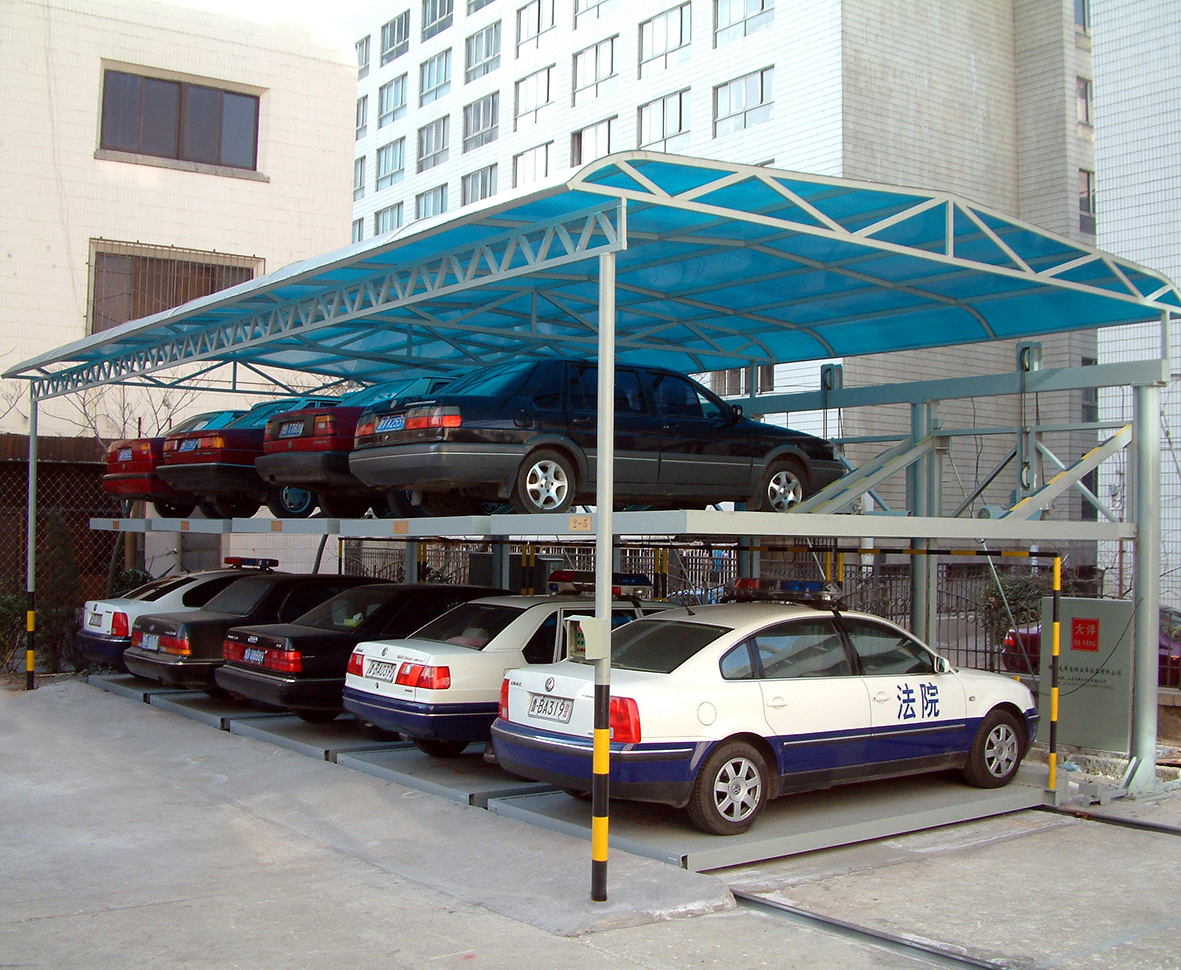 современные навесы carport. консольный навес для автомобиля из поликарбоната. навес под машину. навес для парковки. консольный навес для автомобиля.