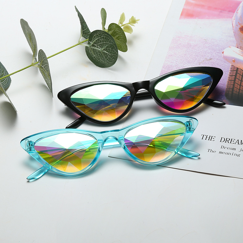 Glasses jealous party solo