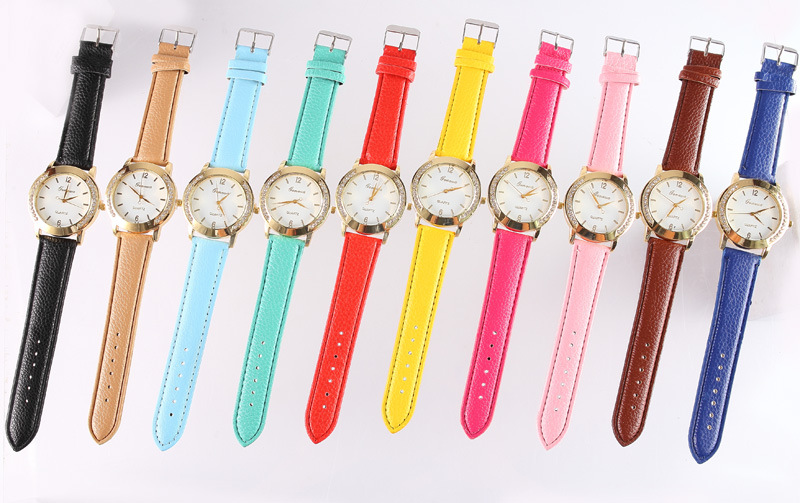 Geneva Double-Sided Diamond Belt Watch - Fashion & Charm