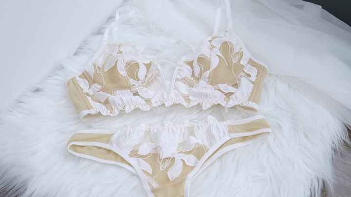 Factory Wholesale of New Lace Cutout Underwear Seductive and Sexy Lingerie Sets Factory Wholesale of New Lace Cutout Underwear Seductive and Sexy Lingerie Sets