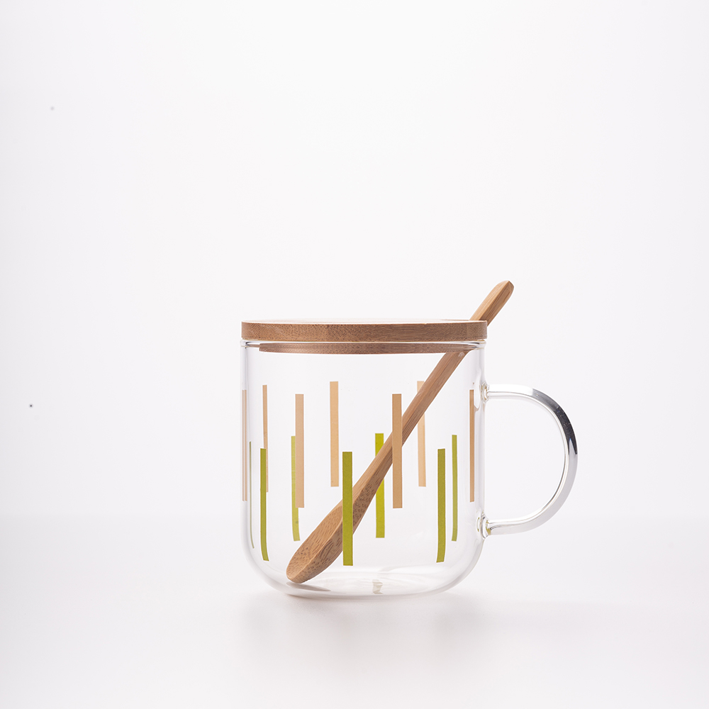 Экологически чистая стеклянная чайная чашка с одной стенкой и ручкой, стеклянная кофейная чашка с одной стенкой и бамбуковой крышкой на заказ
