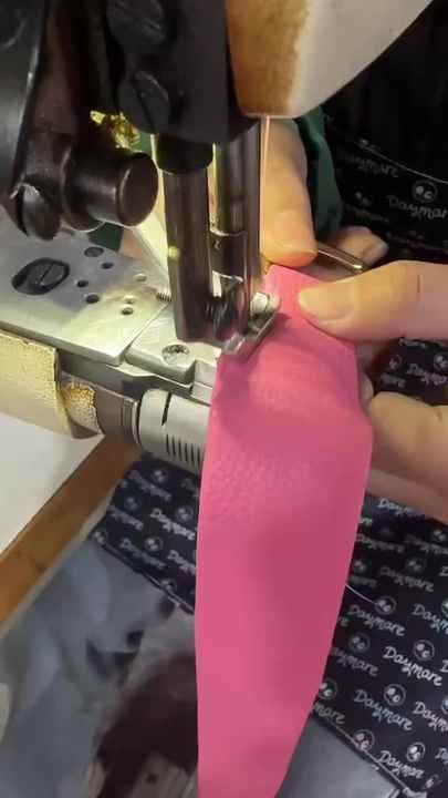 Gorfia Women's Fashionable Zipper Shoulder Bag - Large Capacity