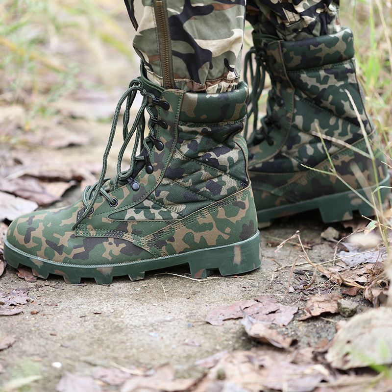 Дешевые резиновые водонепроницаемые камуфляжные парусиновые ботинки в джунглях зеленого цвета