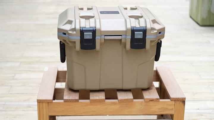 Freezer Camp Cooler Box Plastic Portable OEM/ODM 70Qt 45Qt Wheels Cooler  Box Commercial Wholesale Insulation Travel Cooling Box