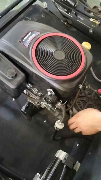 ロンシン LC1P92F トラクター用 ガソリンエンジン 16馬力 452cc 単気筒 ロンシン LC1P92F トラクター用 ガソリンエンジン 16馬力 452cc 単気筒