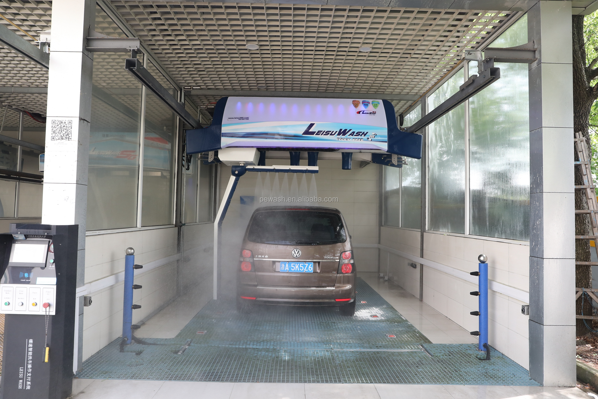 360 非接触式洗车机器人非接触式洗车