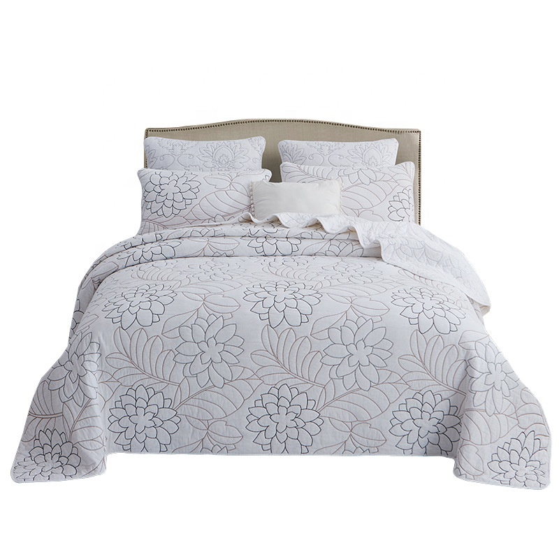 Изысканное хлопковое постельное белье с цветочным узором и вышивкой