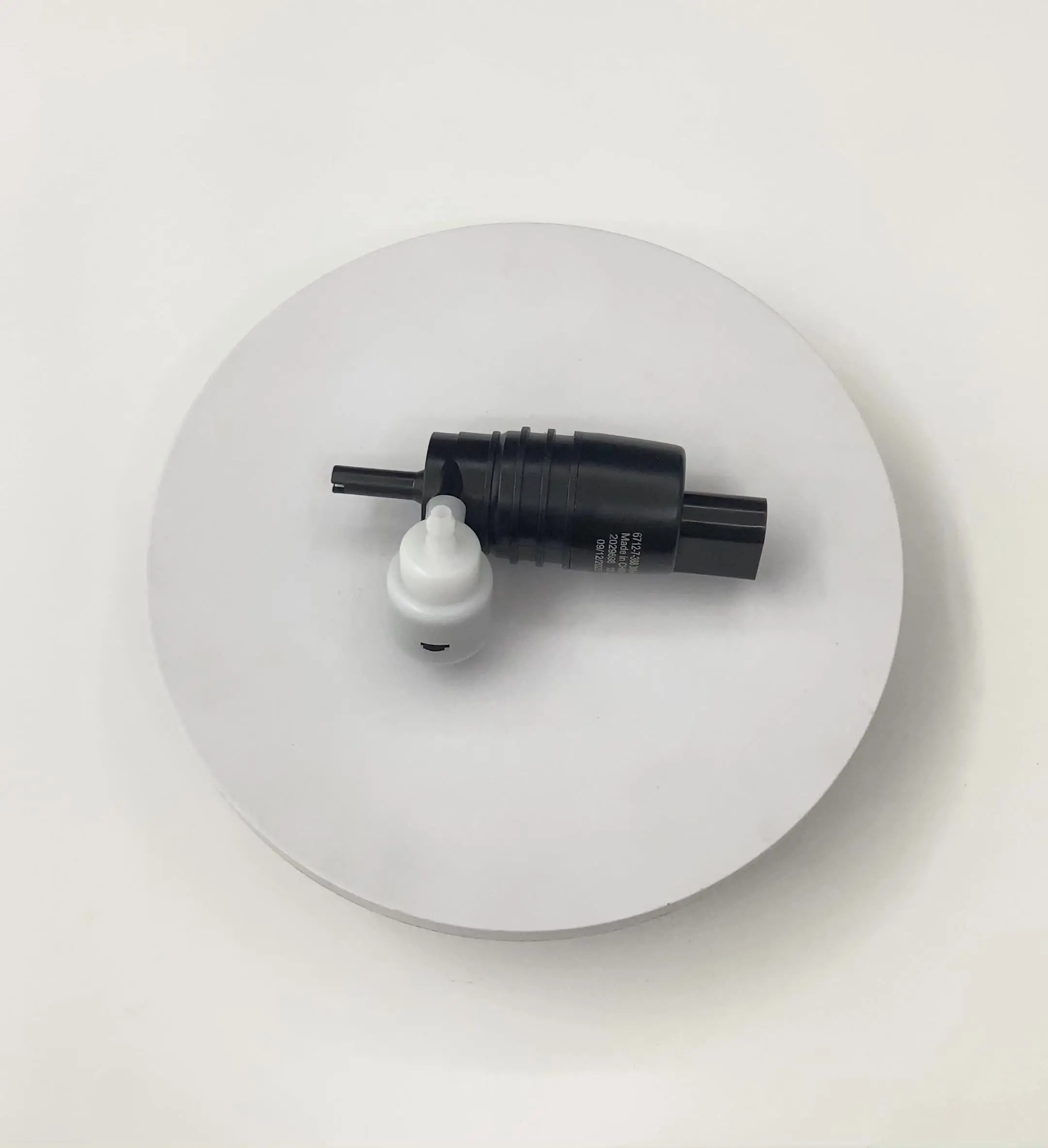 STZT 67127388349 Car Window Windshield Washer Pump for BMW X1