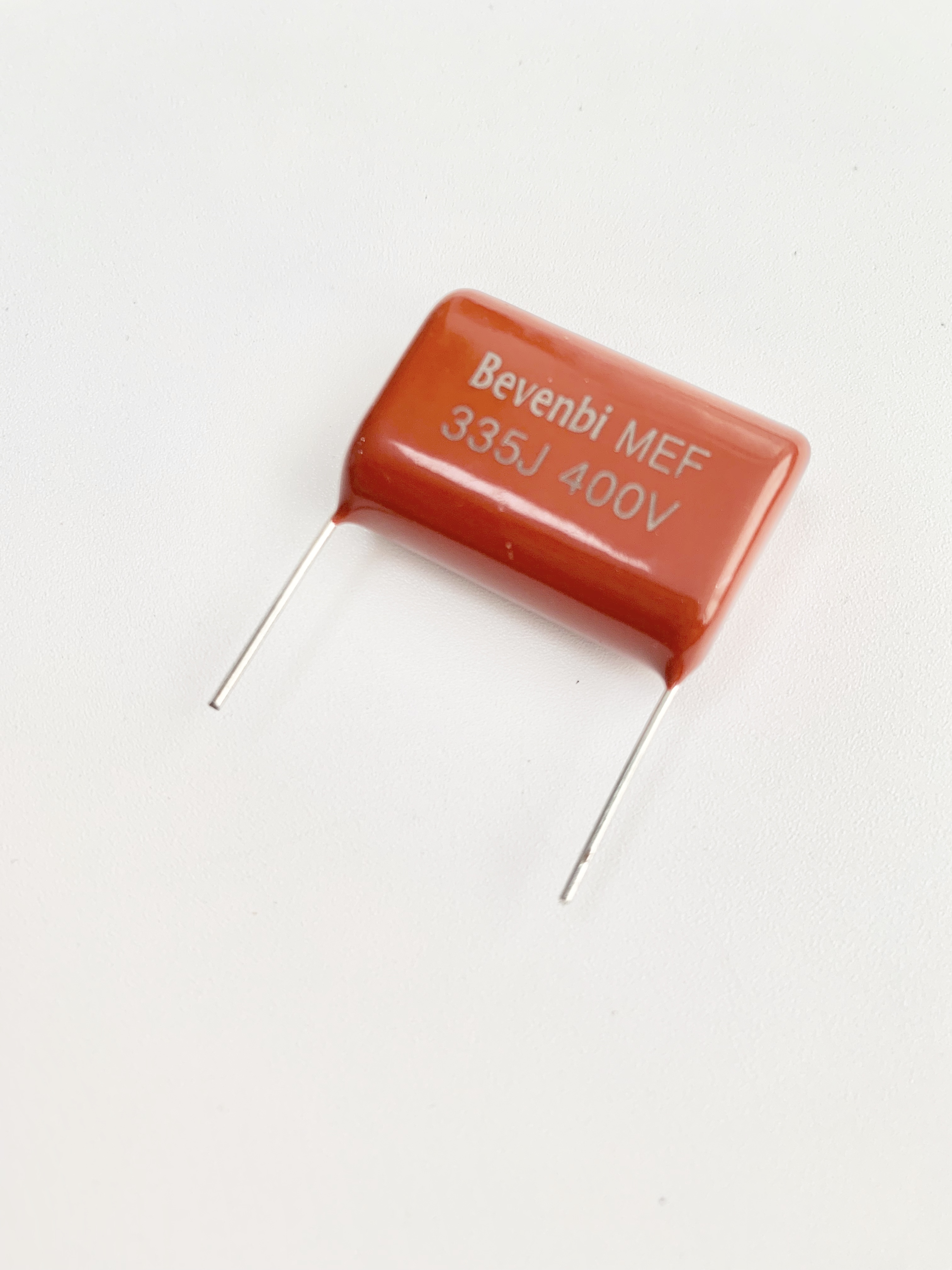 105k 400v конденсатор емкость