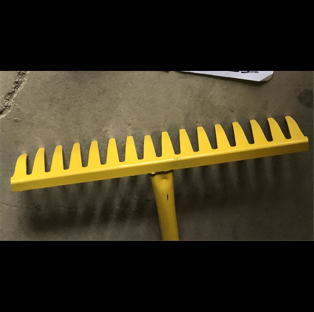 Rastrillo In Spanish To English