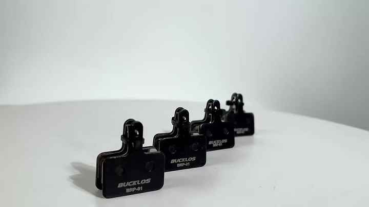 4 Paia Di Pastiglie Freno A Disco Semimetalliche BUCKLOS BRP-02 - Compatibili Con Shimano M06, M07Ti, ZOOM