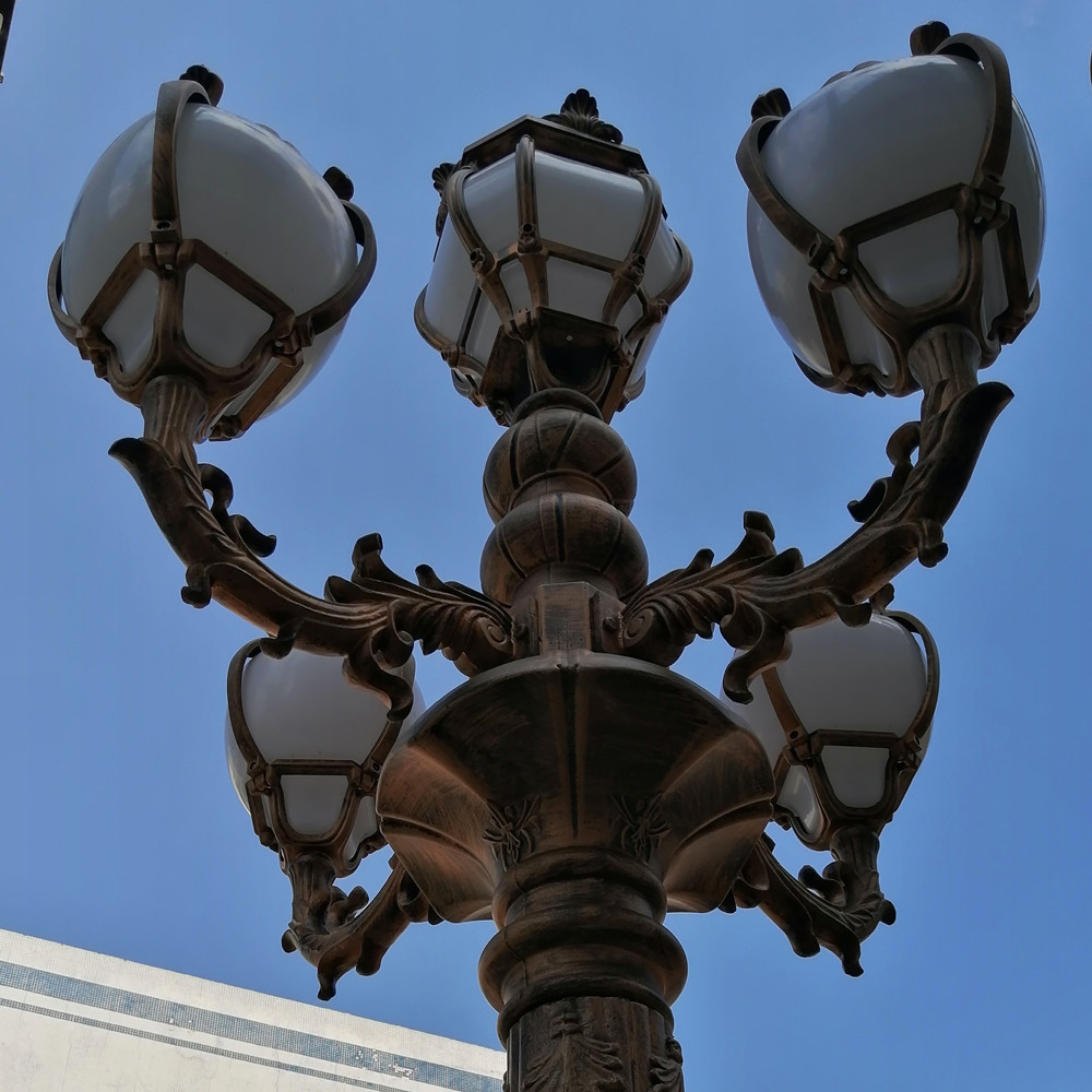 factory custom modern top class europe outdoor garden park main gate front lights