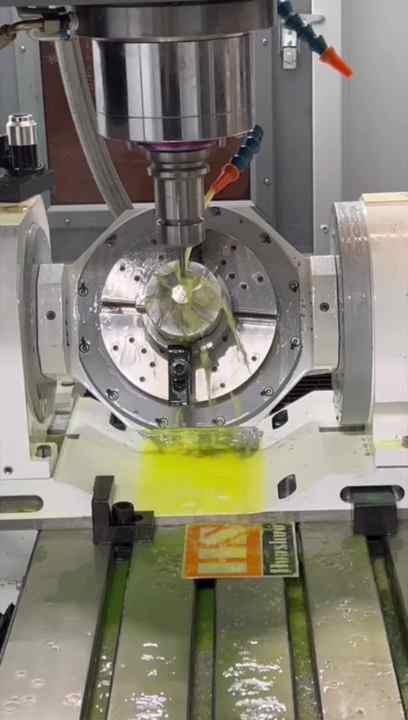 Mitsubishi M80A CNC freze makinesi dikey işleme merkezi 5 eksenli