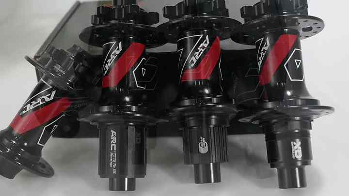 Hot Sale Bicycle Parts Bike Accessories 110/141/148 Front Rear Hub