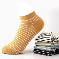 2021 Fashion Custom design socks funny custom logo sock manufacturer comfortable women men socks Wholesale