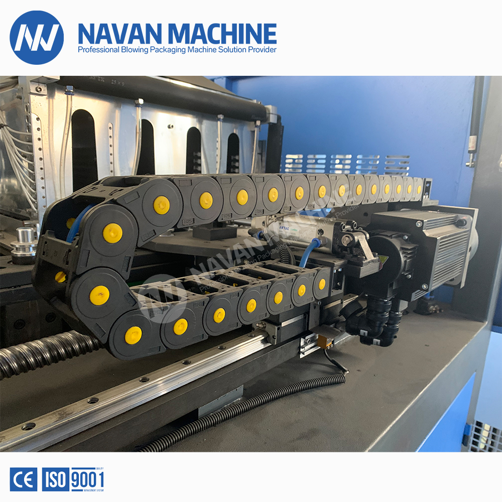 Fully Automatic 6 Cavities 0-2L PET Bottle Preform Blowing Machine