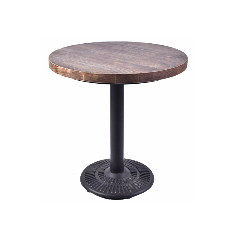 Промышленные обеденные столы из чугуна с деревянной крышкой в промышленном стиле