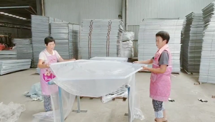 装飾板金穴あきパネル家具ステンレス鋼ワイヤー穴あきメッシュ