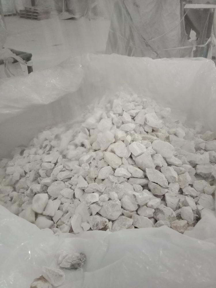 HIGH QUALITY QUICKLIME CaO 92% - VIETNAM EXPORTING - TOP LEADING MANUFACTURER