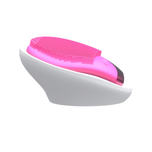 Trending products Wireless charging face brush electric facial cleansing face brush exfoliator face cleansing brush
