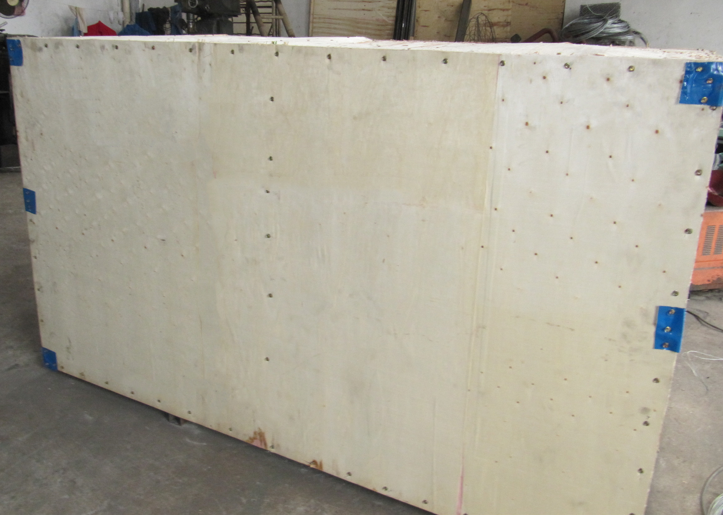 Barbed wire making machines, making traditional twisted barbs/double twisted barbs