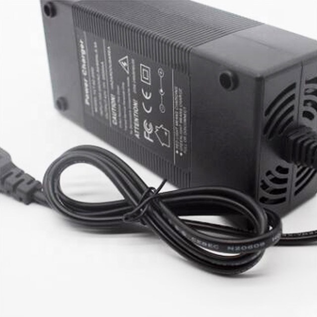 Заводское высококачественное зарядное устройство для мотоциклов с гарантией и гарантией, 60 вольт, портативное зарядное устройство