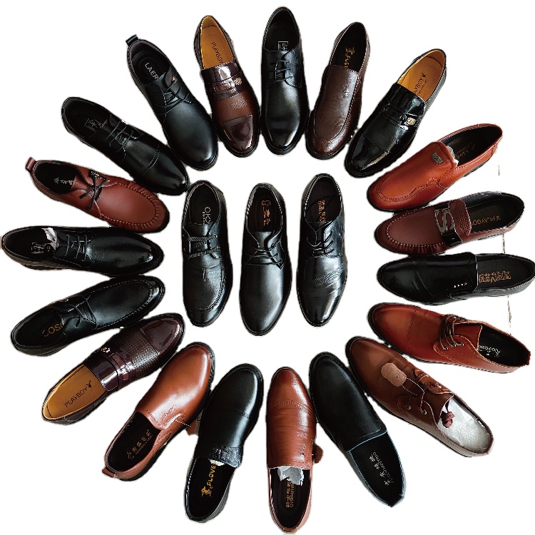 Китайские дешевые оксфорды из лакированной кожи для взрослых модельные туфли смешанные запасы для мужчин