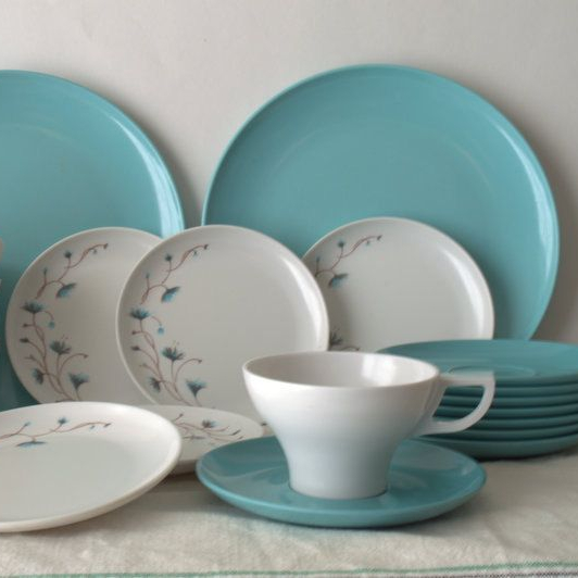 Amazon Бестселлер OEM пластиковая дешевая обеденная тарелка 11 дюймов черная тарелка небьющаяся посуда для ресторана меламиновая тарелка с зарядным устройством