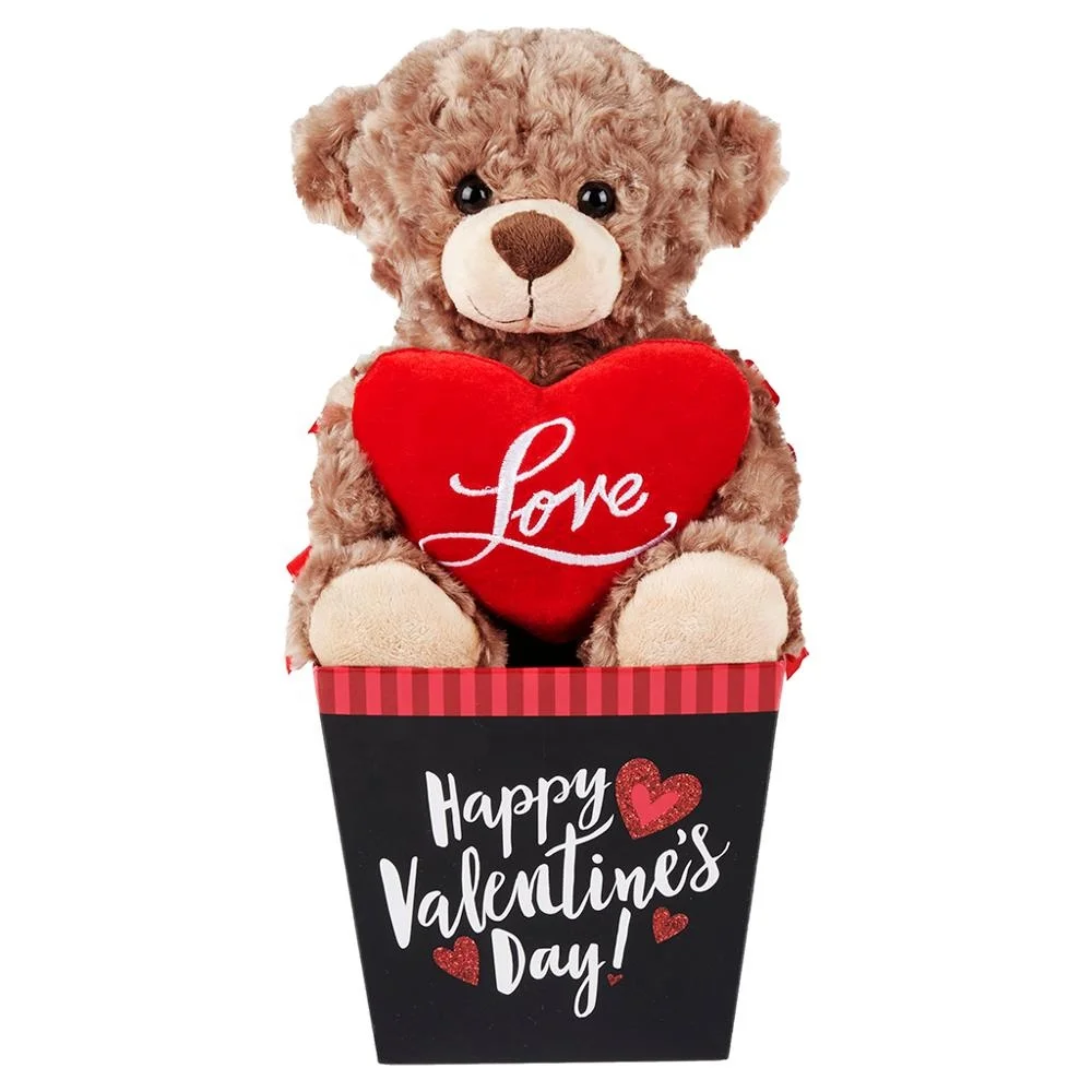 Плюшевый медвежонок в подарок на день Св. Валентина