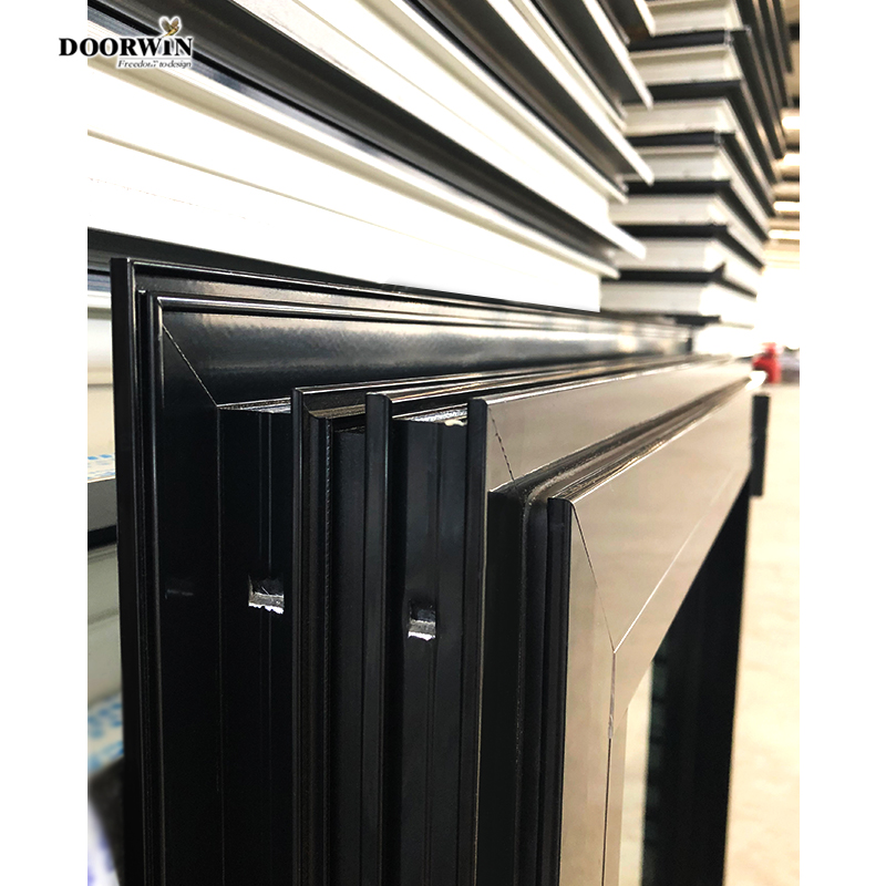 O Mundo China Fornecedor Grill Design 9 Pé de Alumínio Sistema de Quadro de Vidro com Persianas De Madeira Casa Modelo Tilt Turn & janela para cima