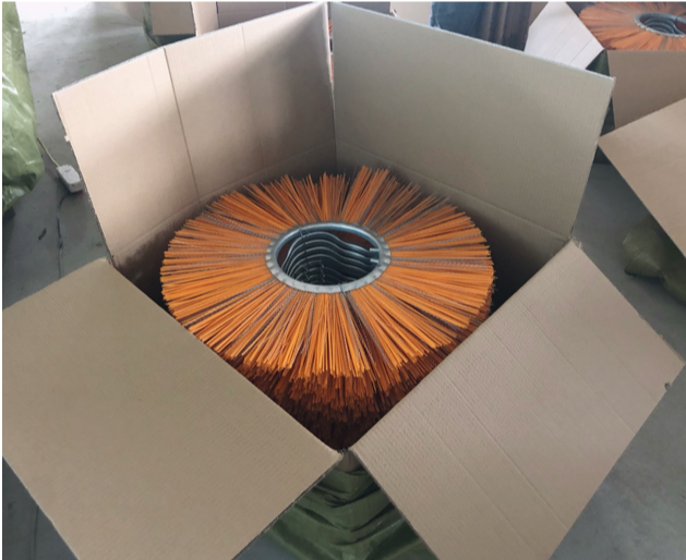 Steel Wire Road Sweeper Brushes For Tractor Mounted Cleaning