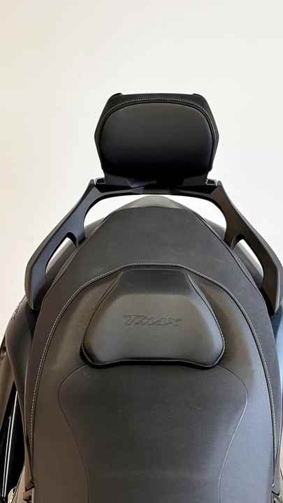 Upgrade Your Yamaha TMAX 560/530 with SWEER Seats & Backrests