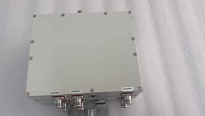 Tri-band Combiner Triplexer 703-788/791-862/880-960MHz Low PIM-155dBc ...